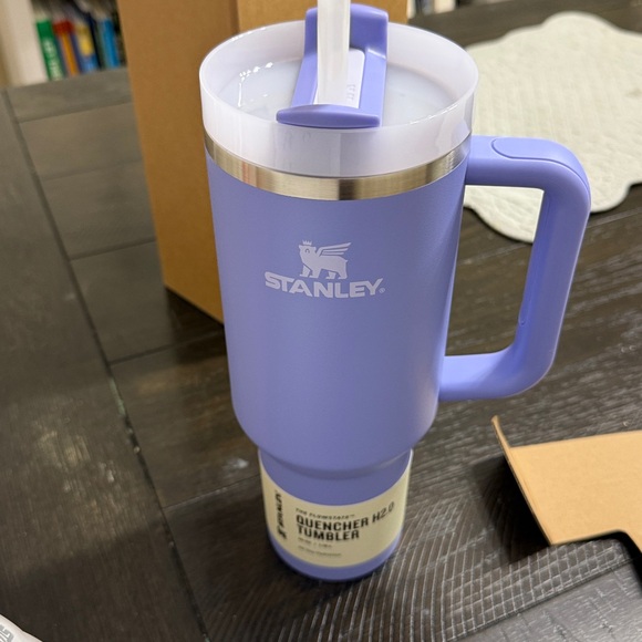 Stanley periwinkle Travel Mug 40 oz. - Picture 2 of 3